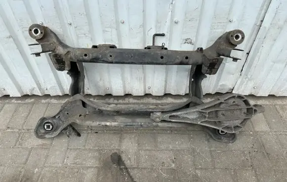 Volvo V60 Rear subframe 