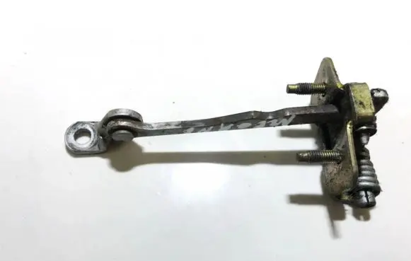 Renault Megane I Rear door check strap stopper