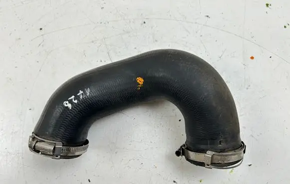 Audi Q7 4L Intercooler hose/pipe 7L6145972E