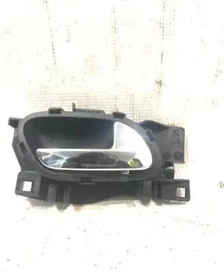 Peugeot 3008 I Front door interior handle