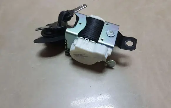 Peugeot 5008 Roof seat belt 34058194A E1040906