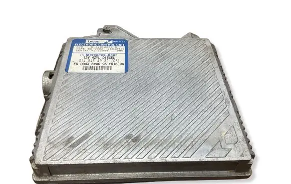 Mercedes-Benz C W202 Engine control unit/module 0145454932