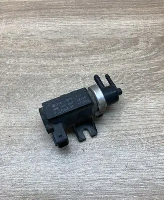 Volkswagen PASSAT B5 Turbo solenoid valve 1H0906627