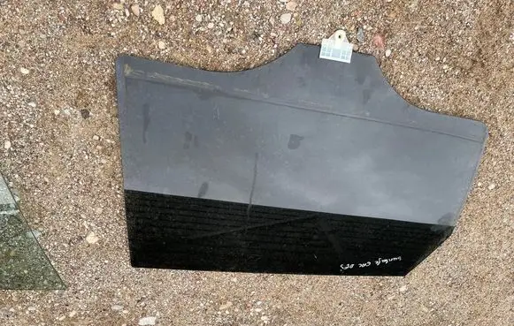 Hyundai Santa Fe Rear door window glass 43R016979
