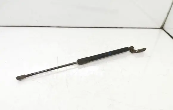 Toyota Avensis T250 Tailgate strut 6896005073