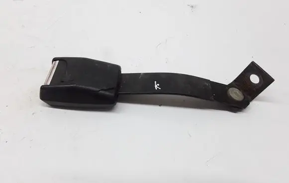 Front seatbelt buckle
