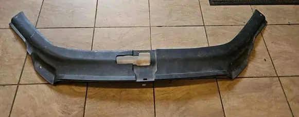 Audi Q7 4L Radiator trim 4L0807081