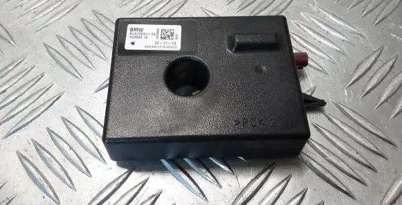 BMW 3 F30 F35 F31 Aerial antenna filter 9230911
