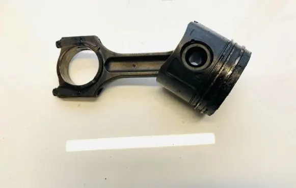 BMW 3 E90 E91 Piston with connecting rod