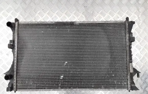 Renault Laguna II Coolant radiator 8200008765