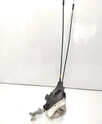 Mitsubishi Outlander Front door lock 08117