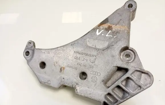Audi A3 S3 A3 Sportback 8P Engine mounting bracket 03L199207