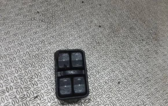 Opel Zafira A Electric window control switch
