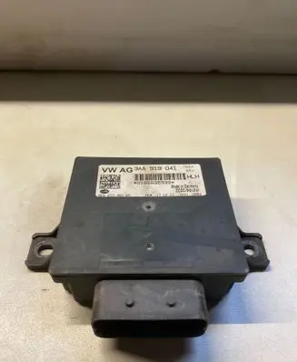 Volkswagen PASSAT B7 Power management control unit 3AA919041 0165536339 8ES01045240
