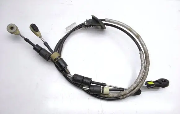 Volvo S60 Gear shift cable linkage 31256860