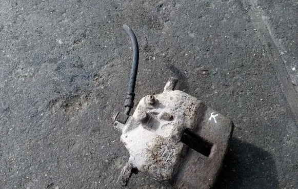 Nissan Almera Tino Front brake caliper