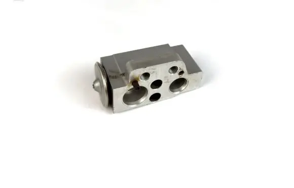 Air conditioning (A/C) expansion valve