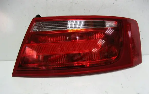 Audi A5 8T 8F Rear/tail lights 8T0945096