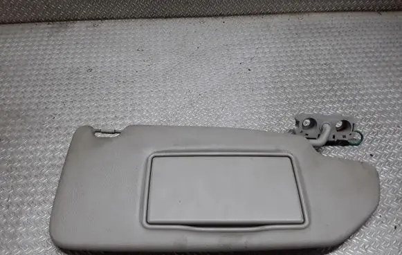 Volvo V70 Sun visor