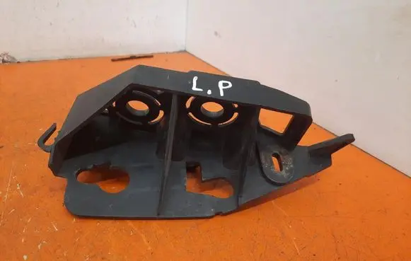 Peugeot 308 Front bumper mounting bracket 9680406580
