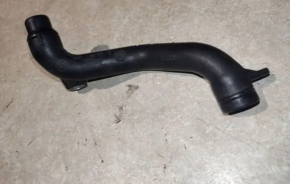 BMW 1 F20 F21 Engine coolant pipe/hose 7800583 10808612