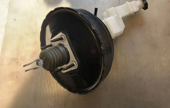 Hyundai Santa Fe Brake booster LDYY0072