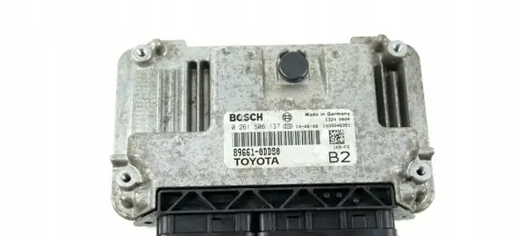 Toyota Yaris Engine control unit/module ECU 0261S06137