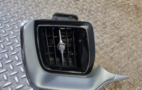 Volvo XC60 Dashboard side air vent grill/cover trim 31477272