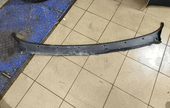BMW X5M E70 Wiper trim 7151969 SP5570 5171