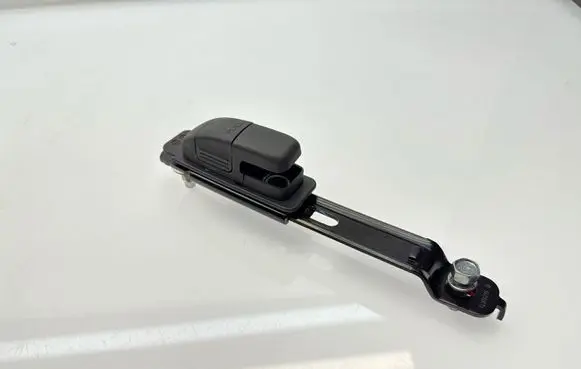 Nissan Juke II F16 Seat belt adjustment rail 6096312C