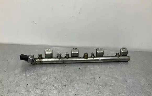 Fuel pressure sensor