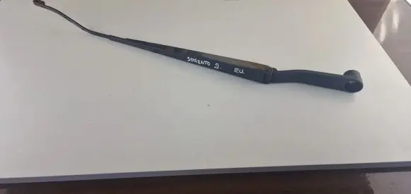 KIA Sorento Front wiper blade arm