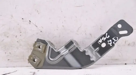Opel Insignia B Fender mounting bracket 39063368