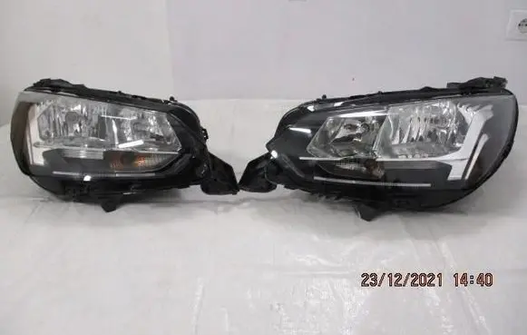 Peugeot 208 II Headlight/headlamp 9823193880