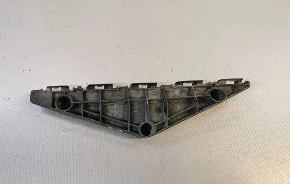 Toyota Avensis T270 Front bumper mounting bracket 5253605040