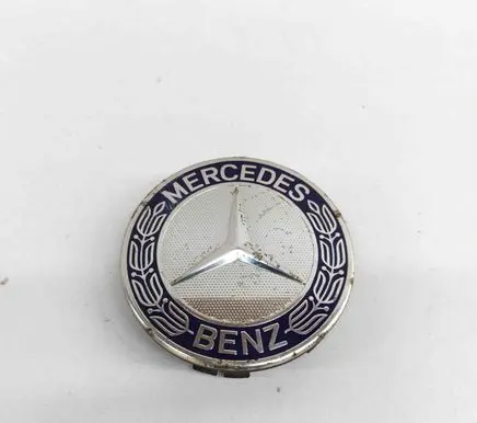 Mercedes-Benz A W176 R20 wheel hub/cap/trim A1714000125