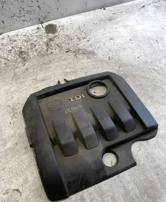 Engine cover (trim)