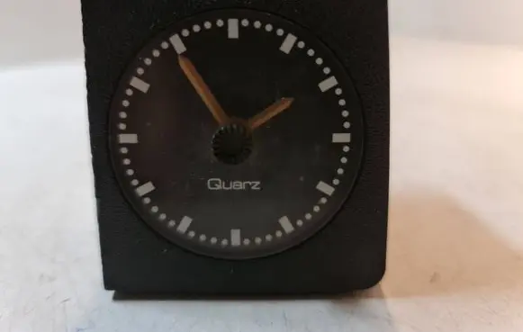 Opel Ascona C Clock 370218631 90034462