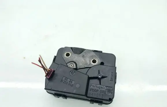 BMW 5 E60 E61 Tailgate/trunk/boot lock/catch/latch 8218849