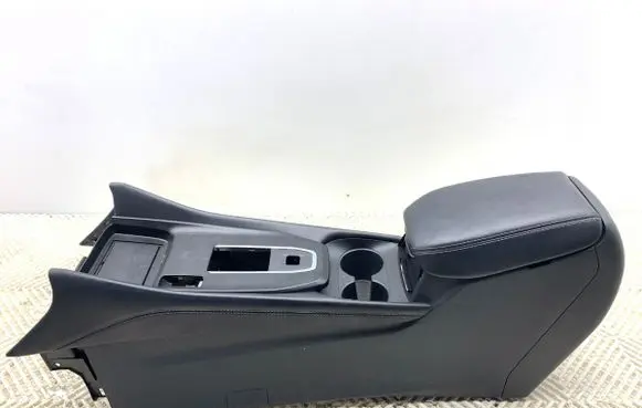 Nissan Qashqai J12 Center console 