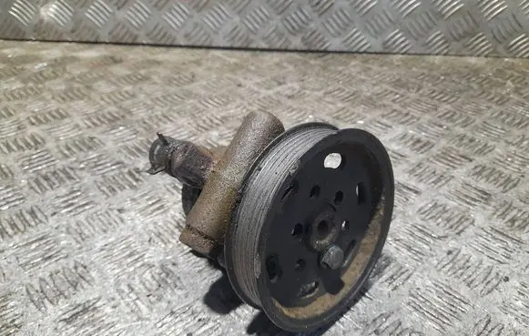 Skoda Fabia Mk1 (6Y) Power steering pump 1J0422134D