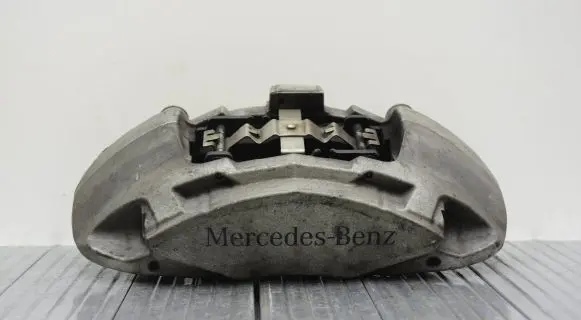 Mercedes-Benz GLC X253 C253 Front brake caliper