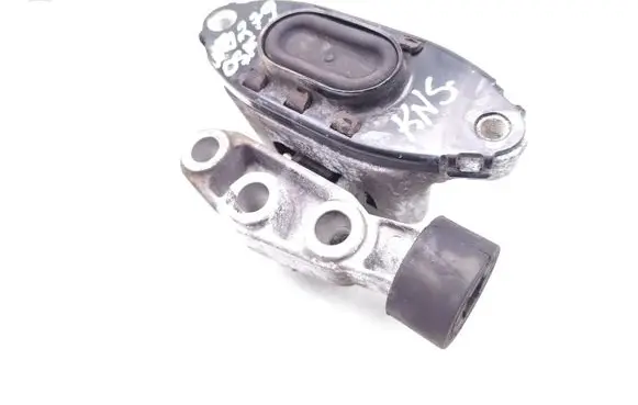 Opel Mokka Engine mount bracket 95135160