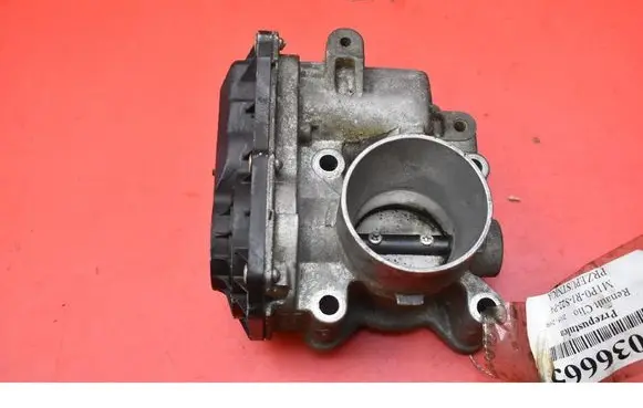 Renault Clio III Throttle body valve 8200568712C
