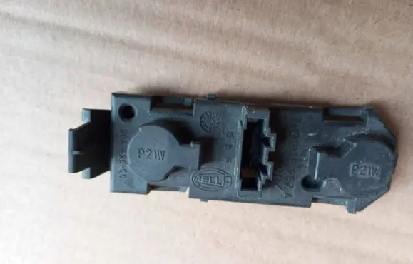 Ford Galaxy Tail light bulb cover holder 7M3945257A