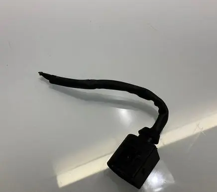 Mercedes-Benz E W211 Fuel injector wires 1685452928 A1685452928