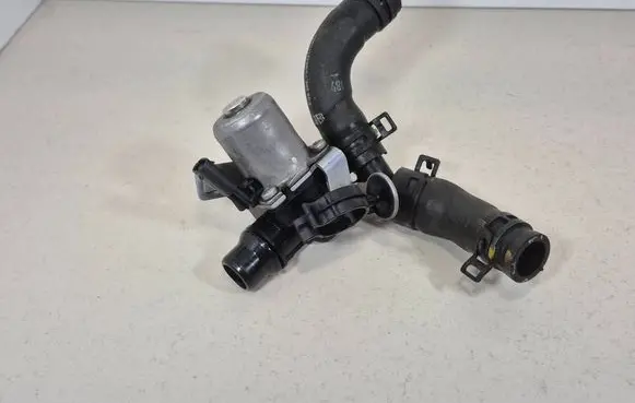 Mercedes-Benz C W204 Coolant heater control valve A6512000431 4012229C A6512032182