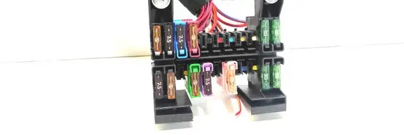 Mercedes-Benz E W211 Fuse module 2115450301