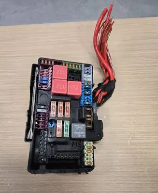 Mercedes-Benz GLC X253 C253 Fuse module A2059068501 A2055400840