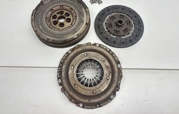 Opel Insignia A Clutch set kit 55581279